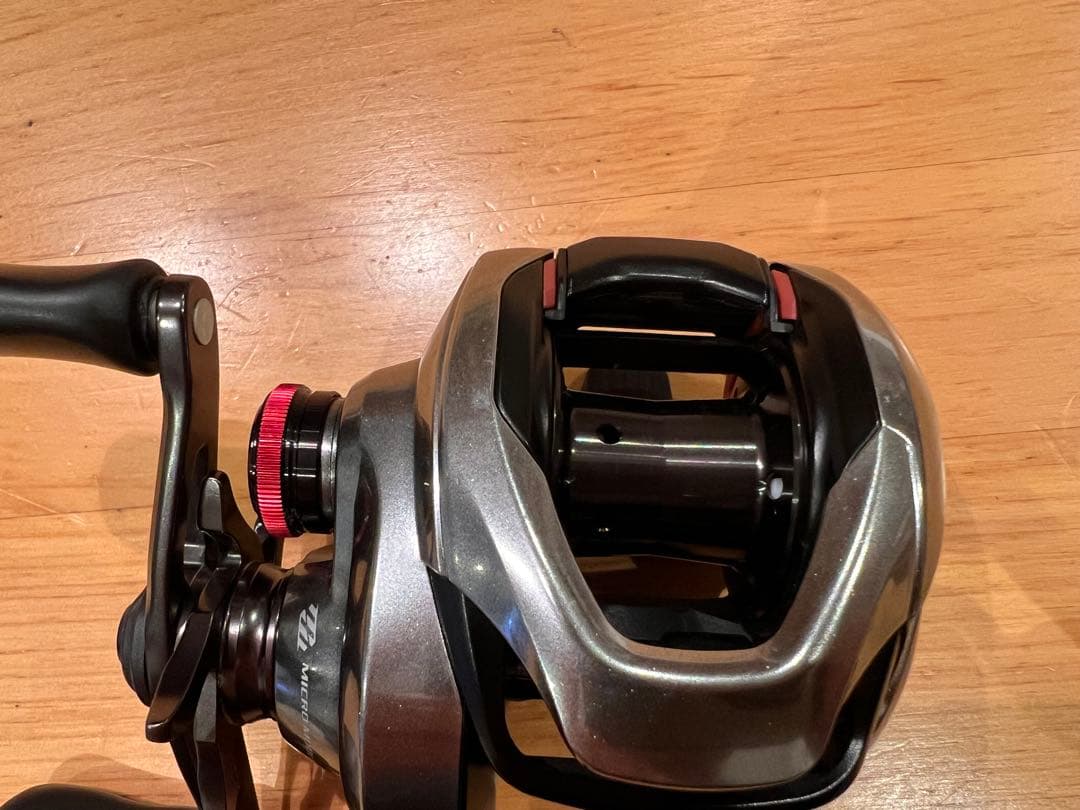【美品】シマノ スコーピオンDC 150 右巻き I-DC5搭載