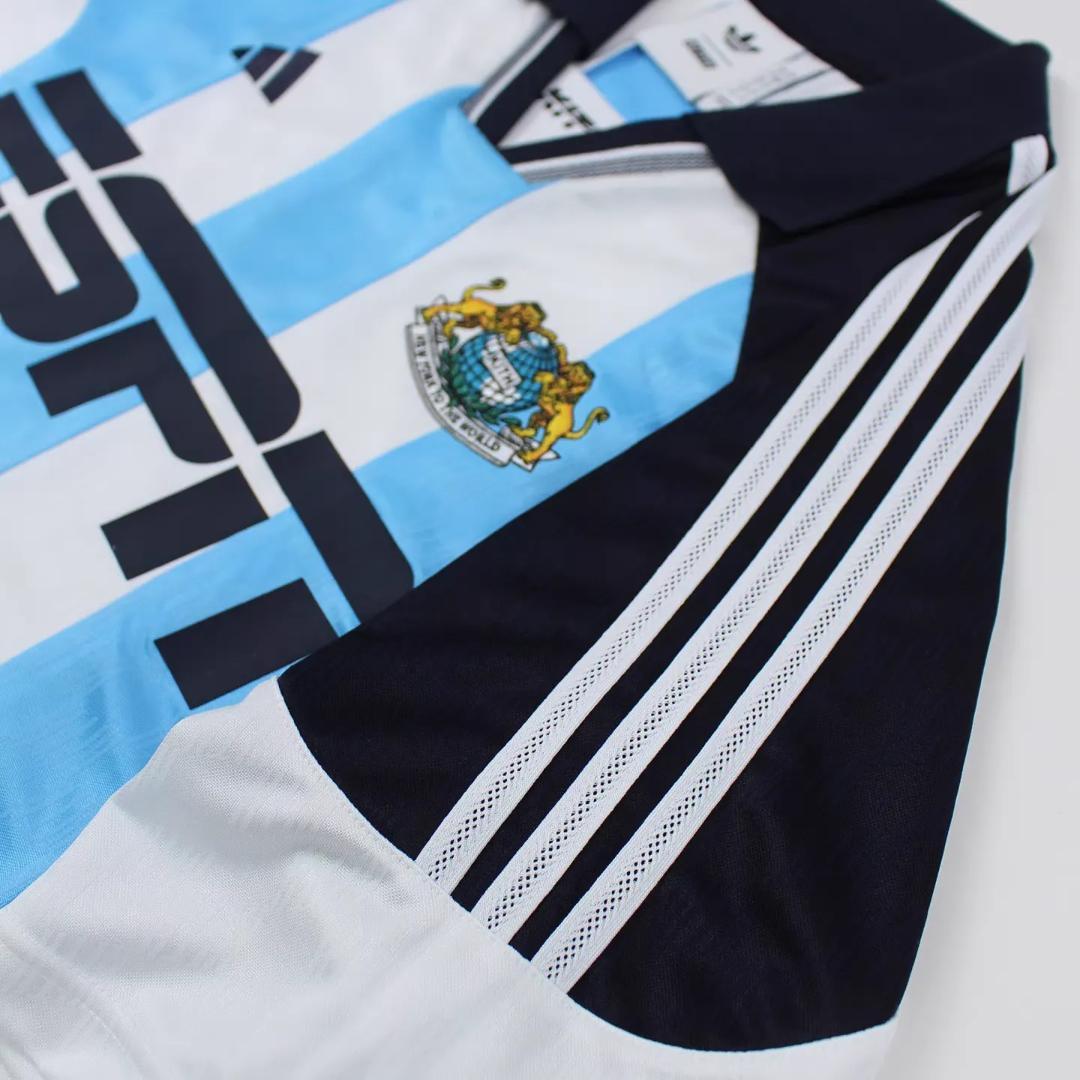 adidas KITHコラボ シャツ 青白