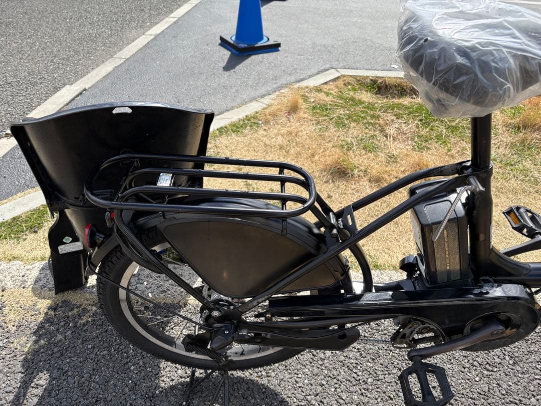 中古20㌅YAMAHA電動アシスト自転車　8.7Ah 大阪　088