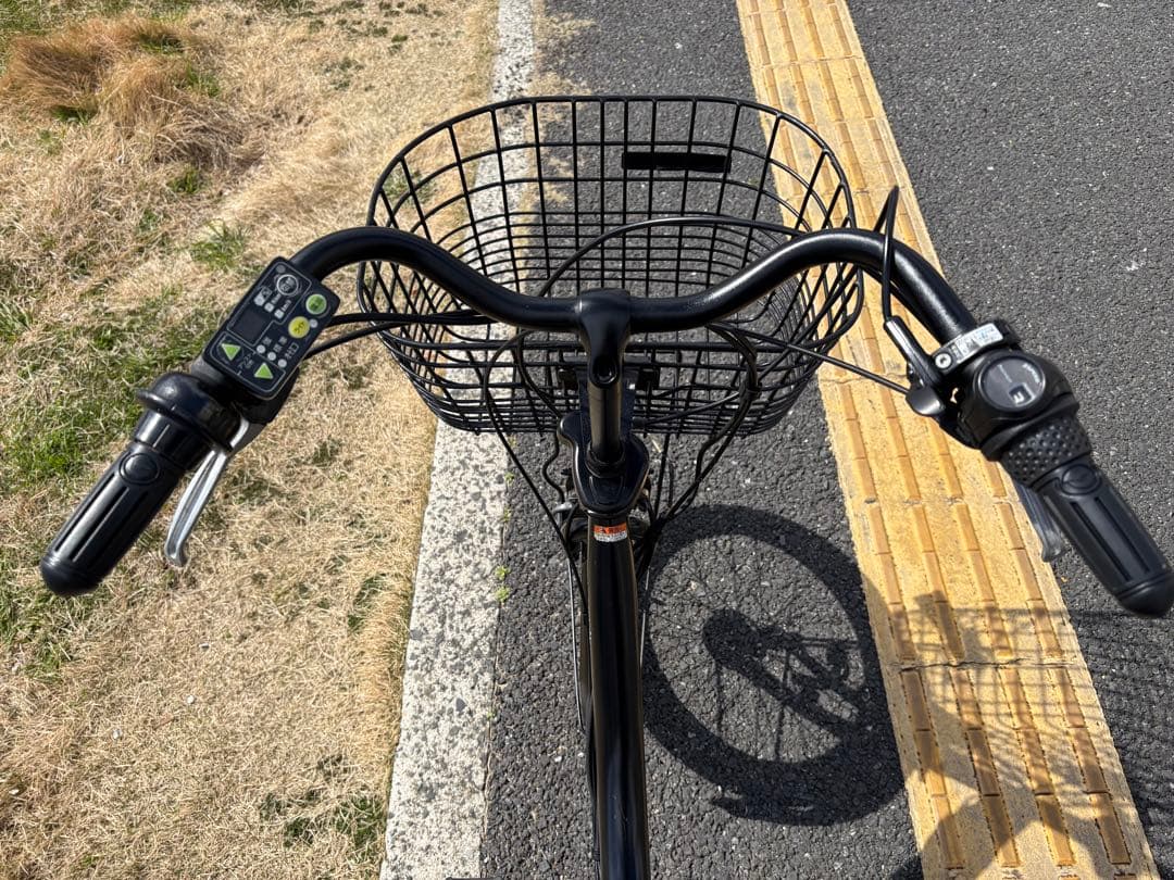 中古20㌅YAMAHA電動アシスト自転車　8.7Ah 大阪　088