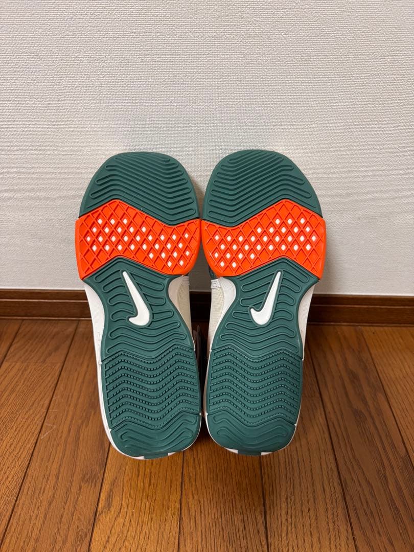 新品未使用　NIKE レブロン ウィットネス8 25.5cm
