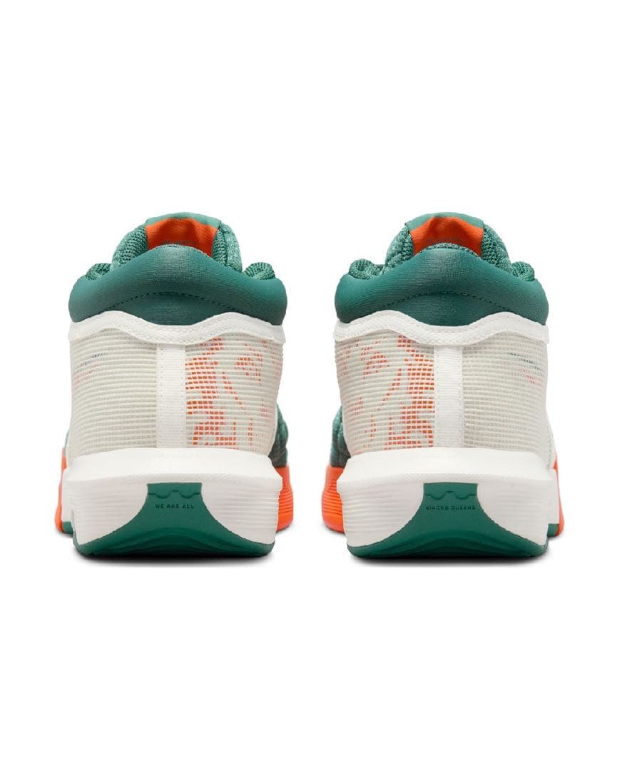 新品未使用　NIKE レブロン ウィットネス8 25.5cm