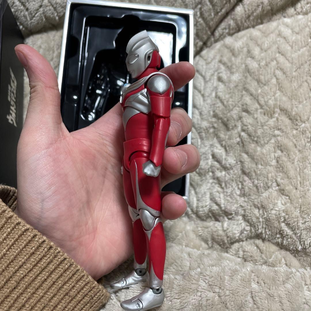中国代理版真骨彫製法 ウルトラマンティガ パワータイプ　初期の傷があります