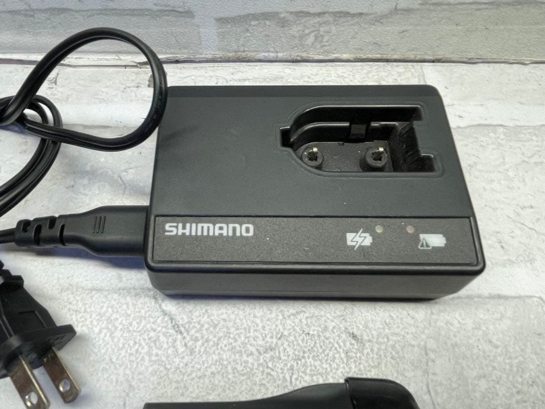 シマノ　di2 外装バッテリー　充電器