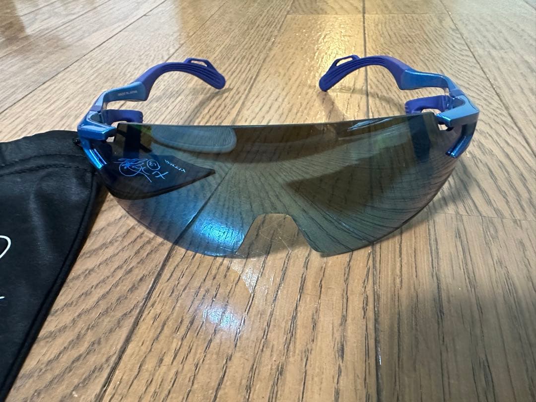 AirFly スポーツサングラスケース付き横浜ベイスターズ 度会隆輝プロデュース