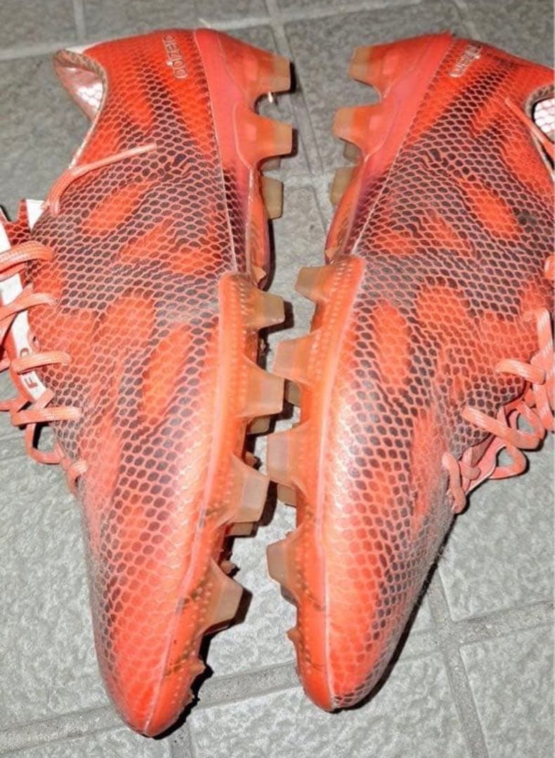 adidas アディゼロ　HG 25センチ