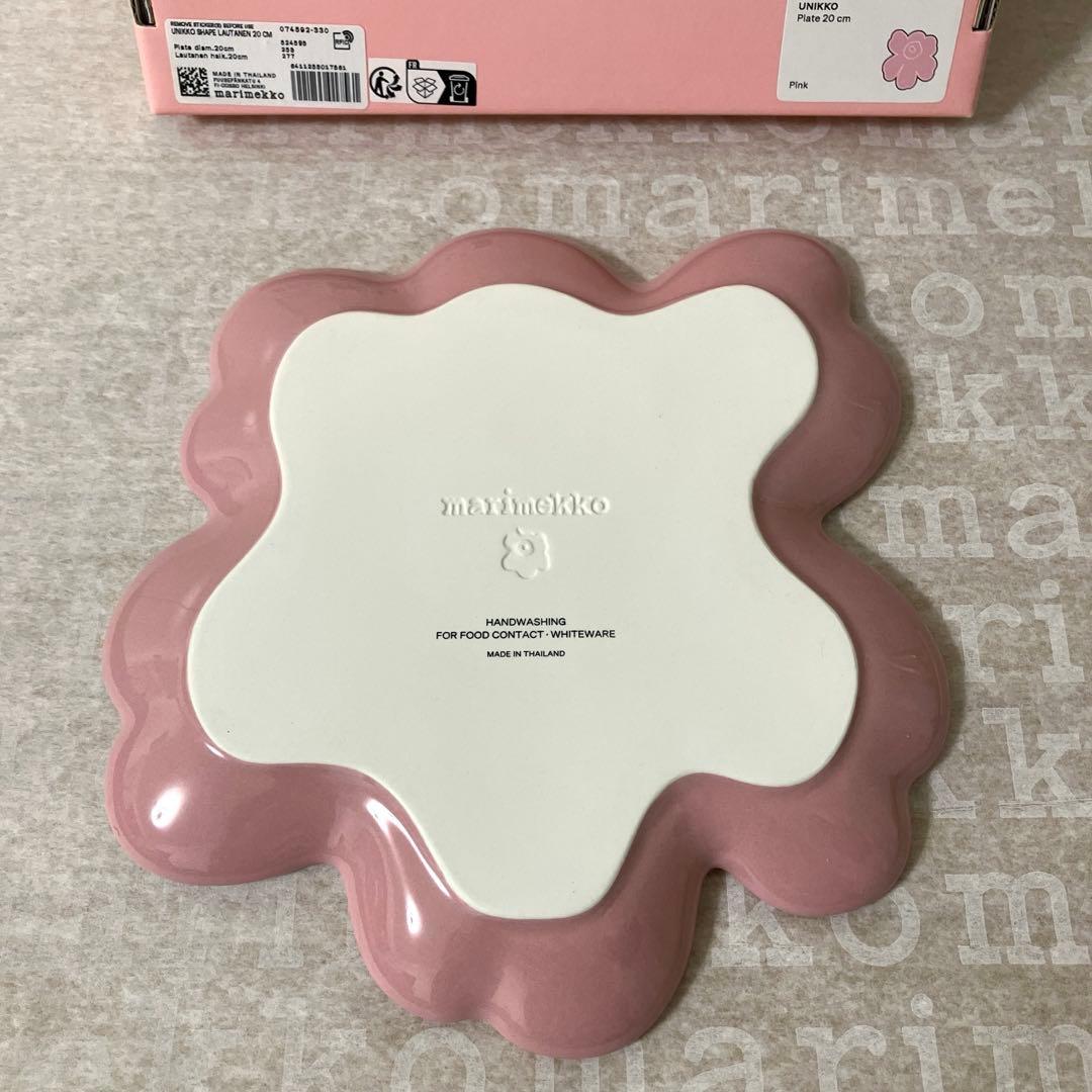マリメッコ　ウニッコ　プレート　新品
