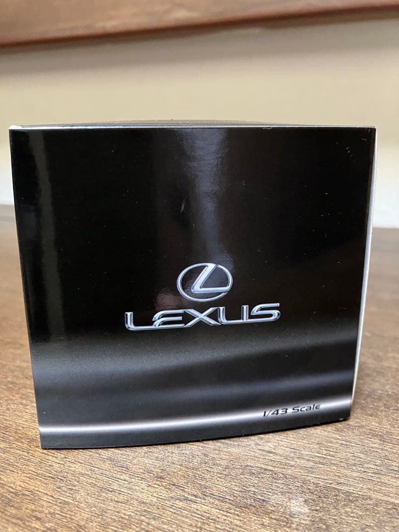 Lexus NX F SPORT 1/43スケールミニカー
