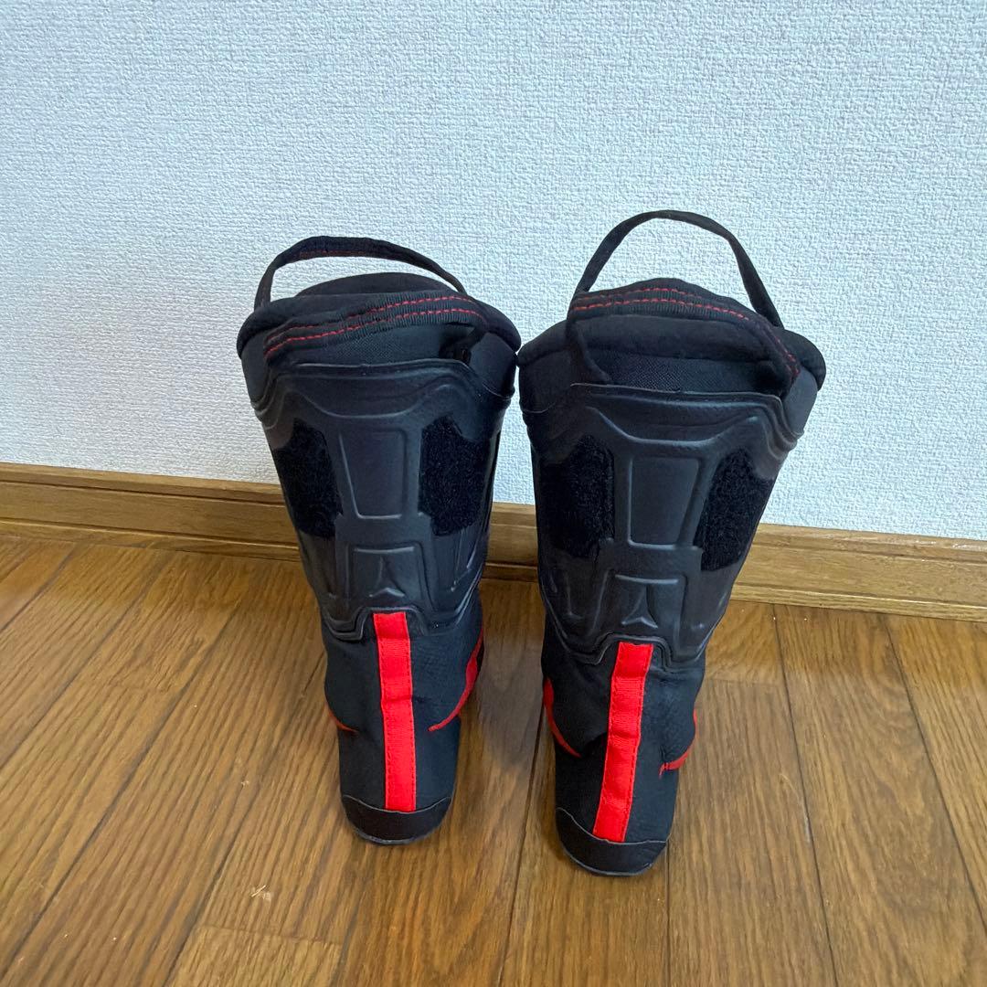 Atomic スキーブーツ 24.0〜24.5cm