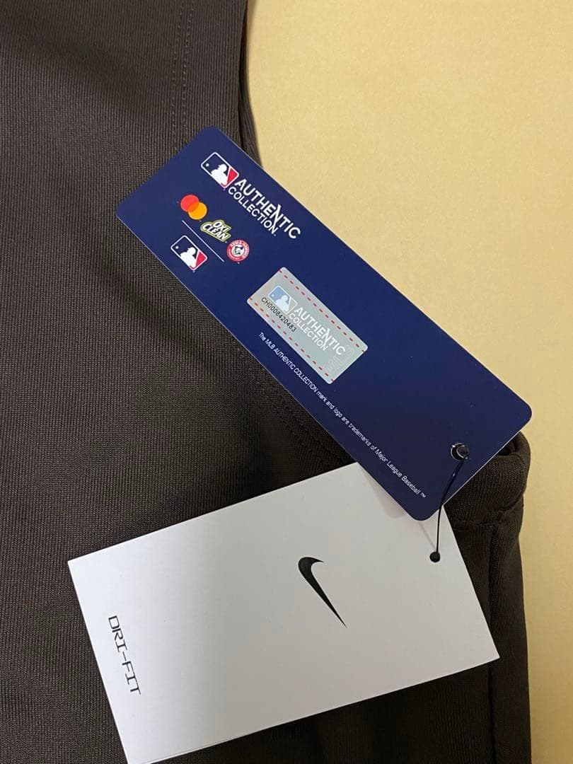Nike サンディエゴパドレス　ノースリーブパーカー　オーセンティック