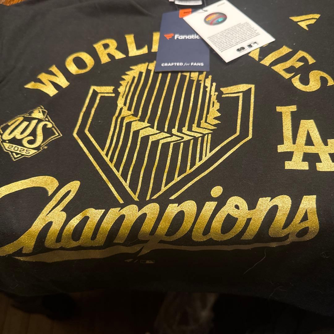 新品ロジャース2025優勝パレード着用Tシャツ　2XL