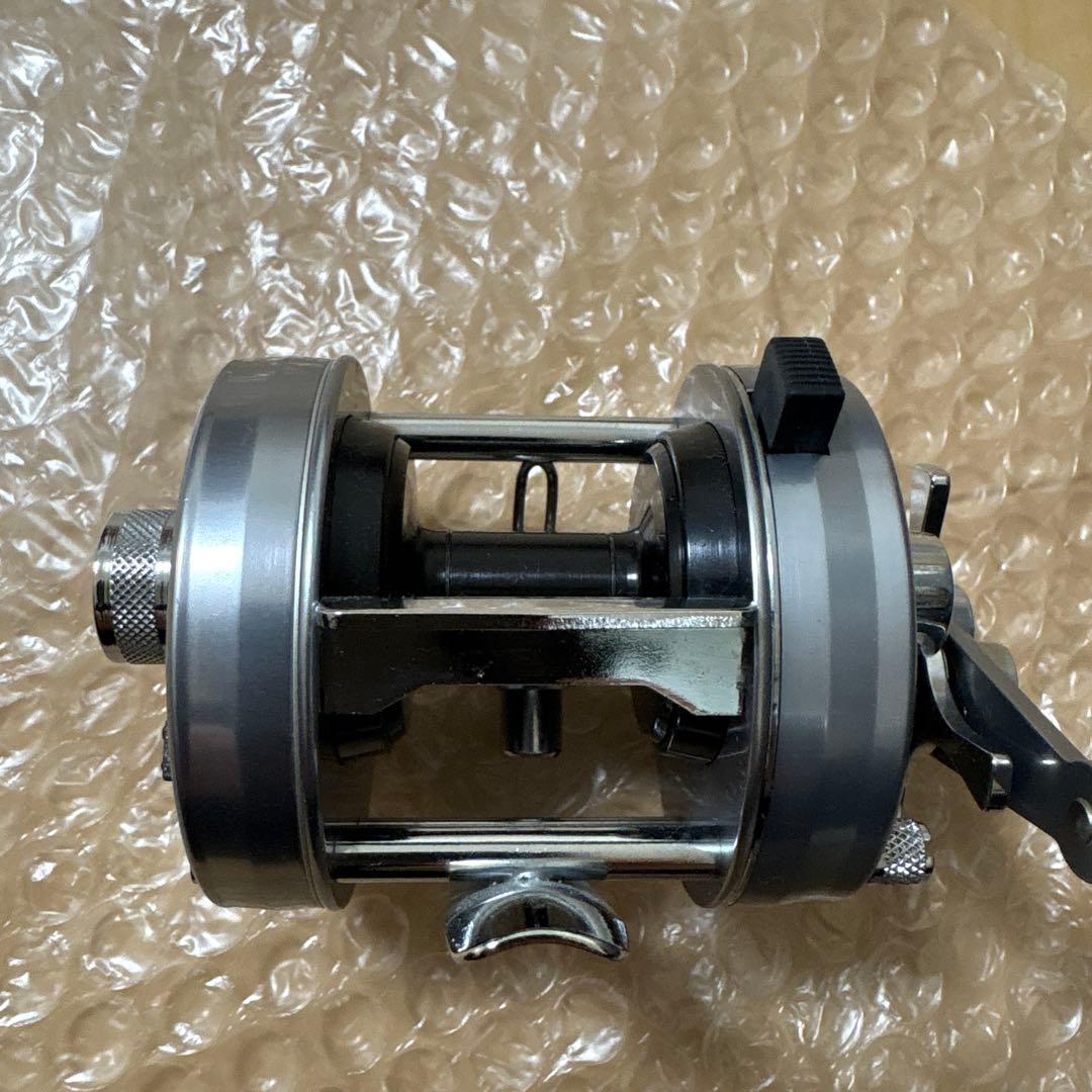ABU Ambassadeur 2500C ベイトリール