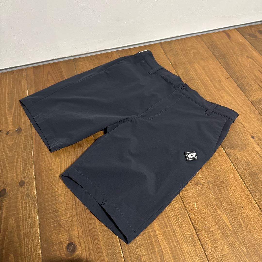 V12 ショートパンツ Lサイズ　ブラック