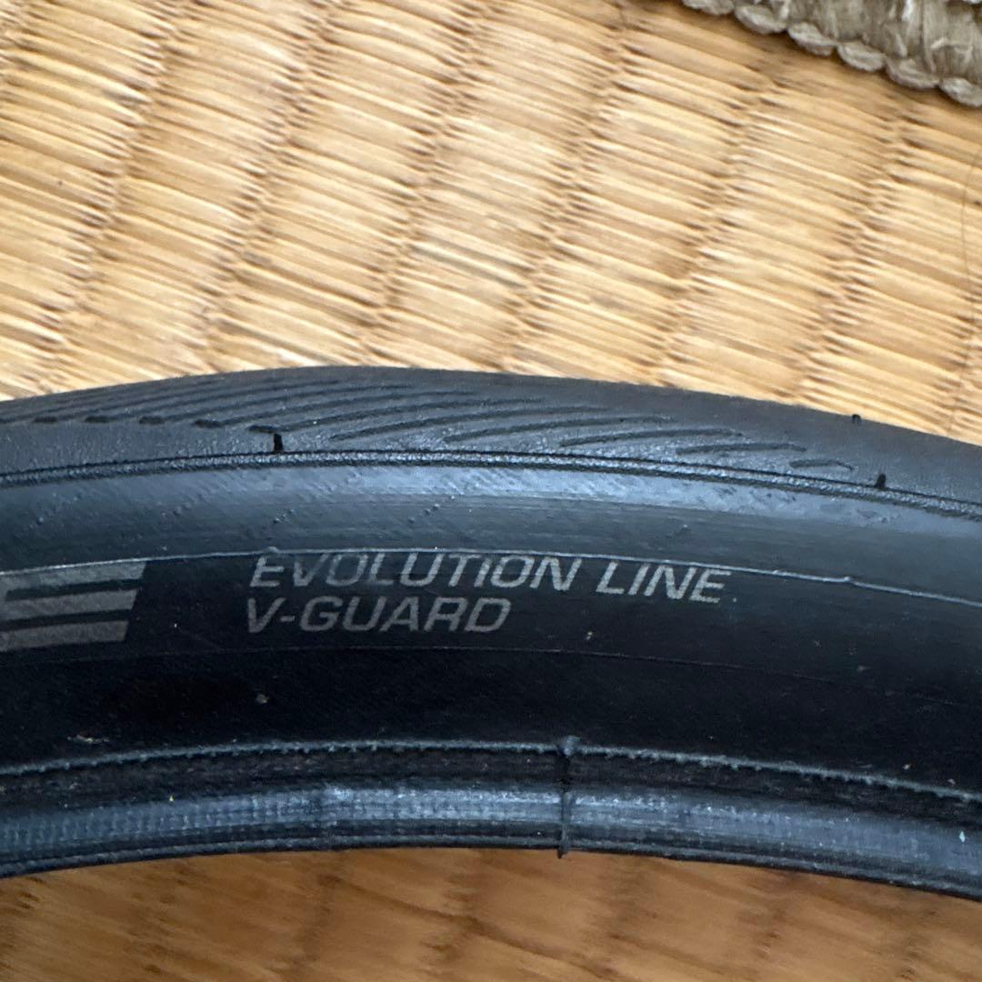 SCHWALBE ONE クリンチャータイヤ Bromtpon