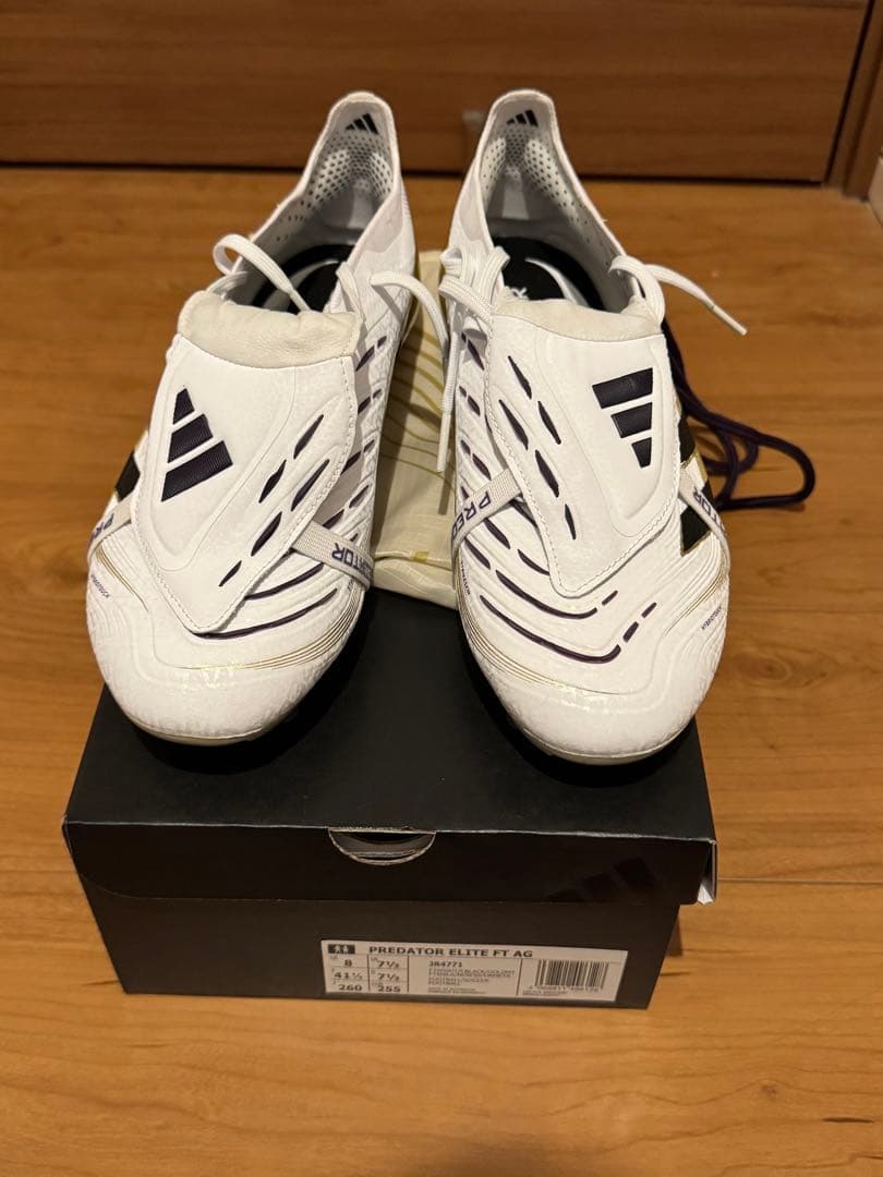 adidas PredatoエリートAG サッカーシューズ ホワイト/ブラック