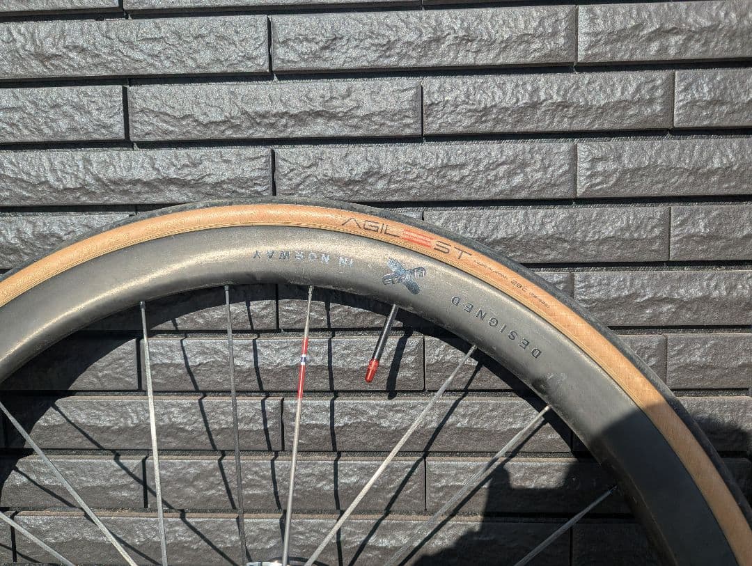UNAAS X DISC40カーボンホイール前後1352gの軽量ホイール