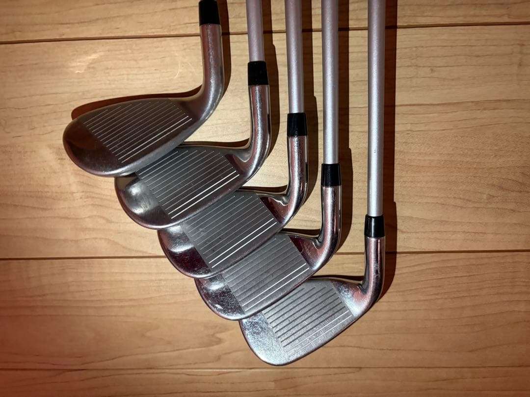Callaway REVAクラブセット（パター、キャディバッグを除く8本）