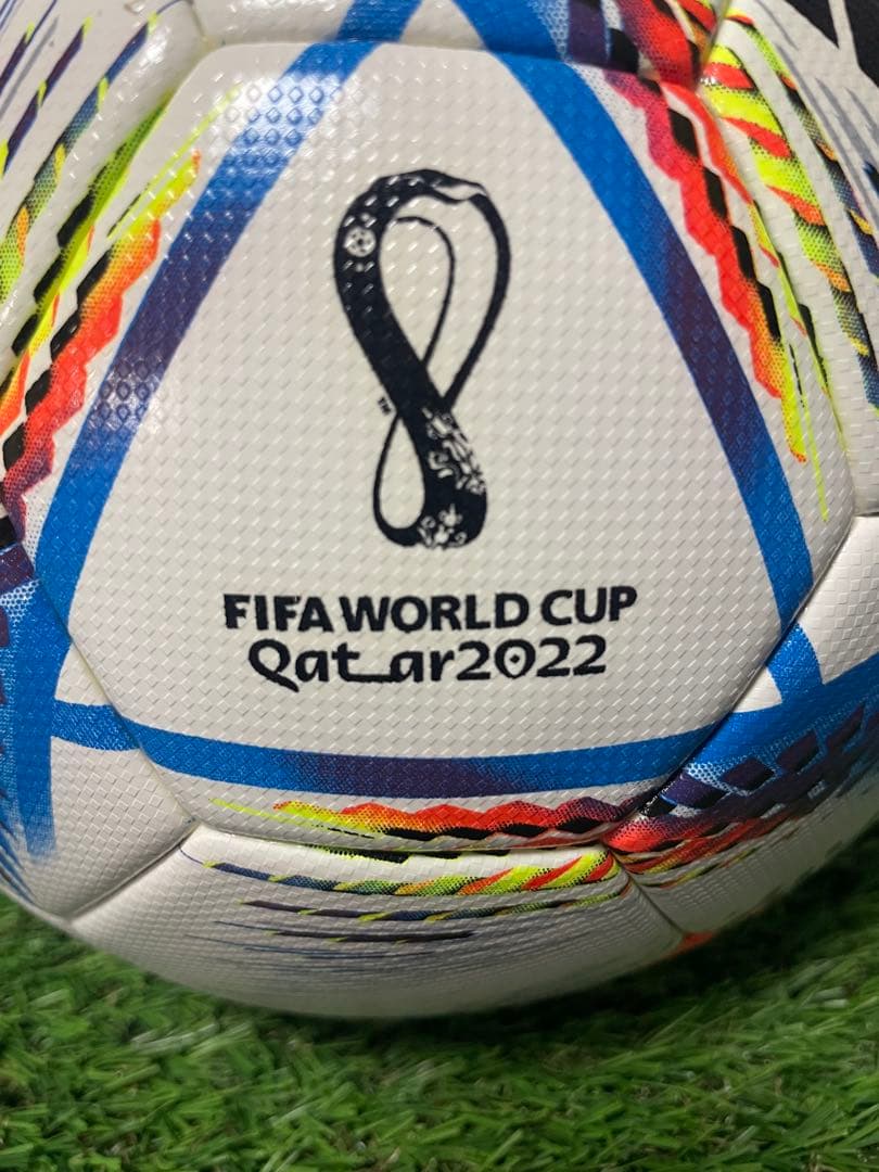 adidas ワールドカップ カタール 2022 サッカーボール サイズ4