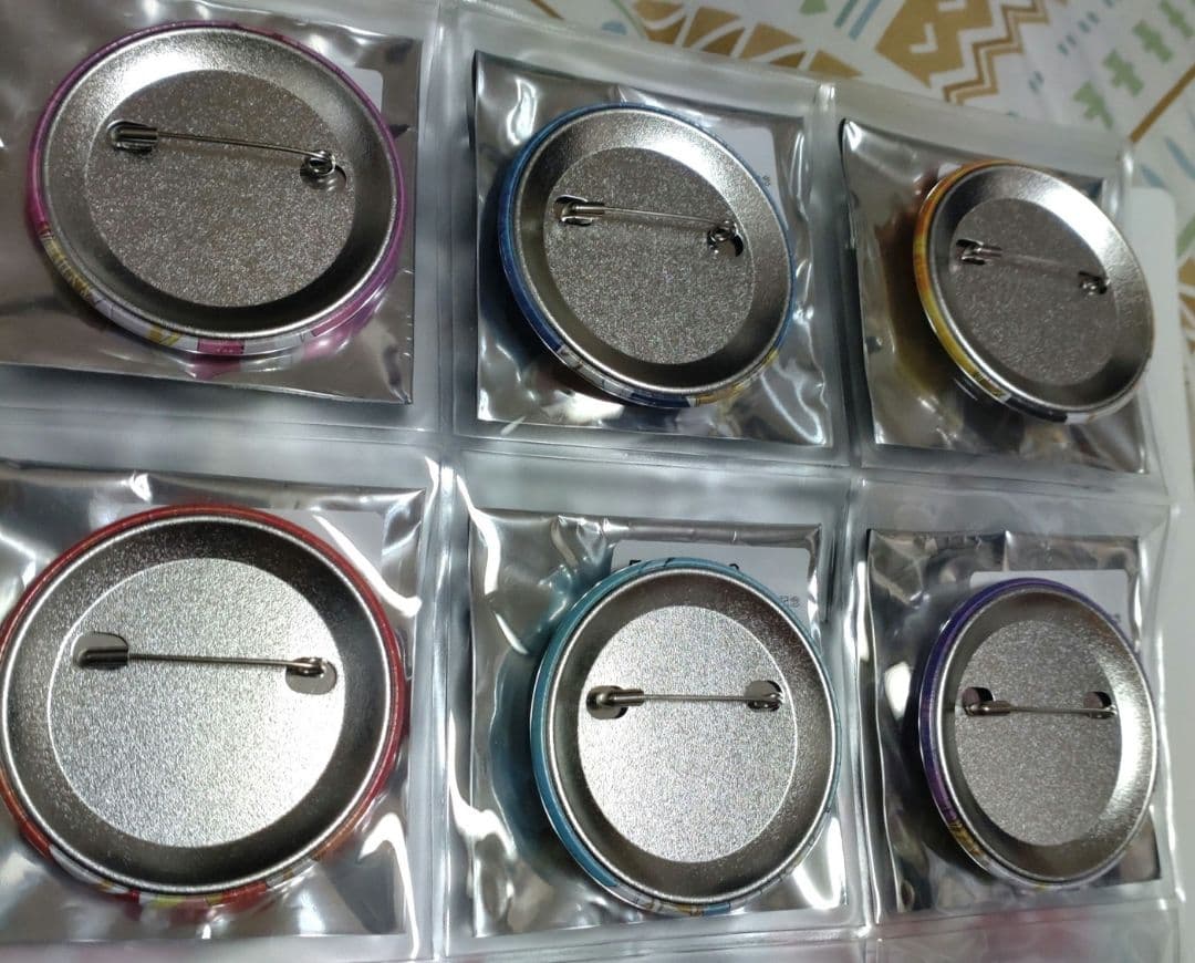 いれいす10万人記念缶バッジ 6個 1セット