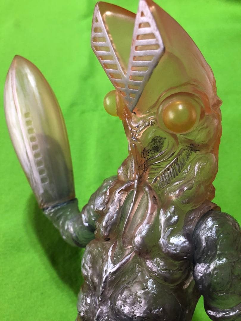 【値下げしました！】バルタン星人　ビックソフビ　クリアカラー　ウルトラマン　怪獣