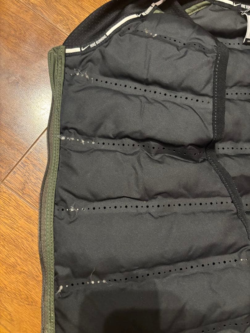 ナイキ　NIKE ランニング　ダウン　ベスト　エアロロフト　AEROLOFT