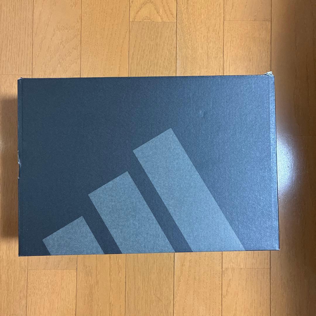 新品　アディダス ランニングシューズ　スーパーノヴァ ライズM 25cm