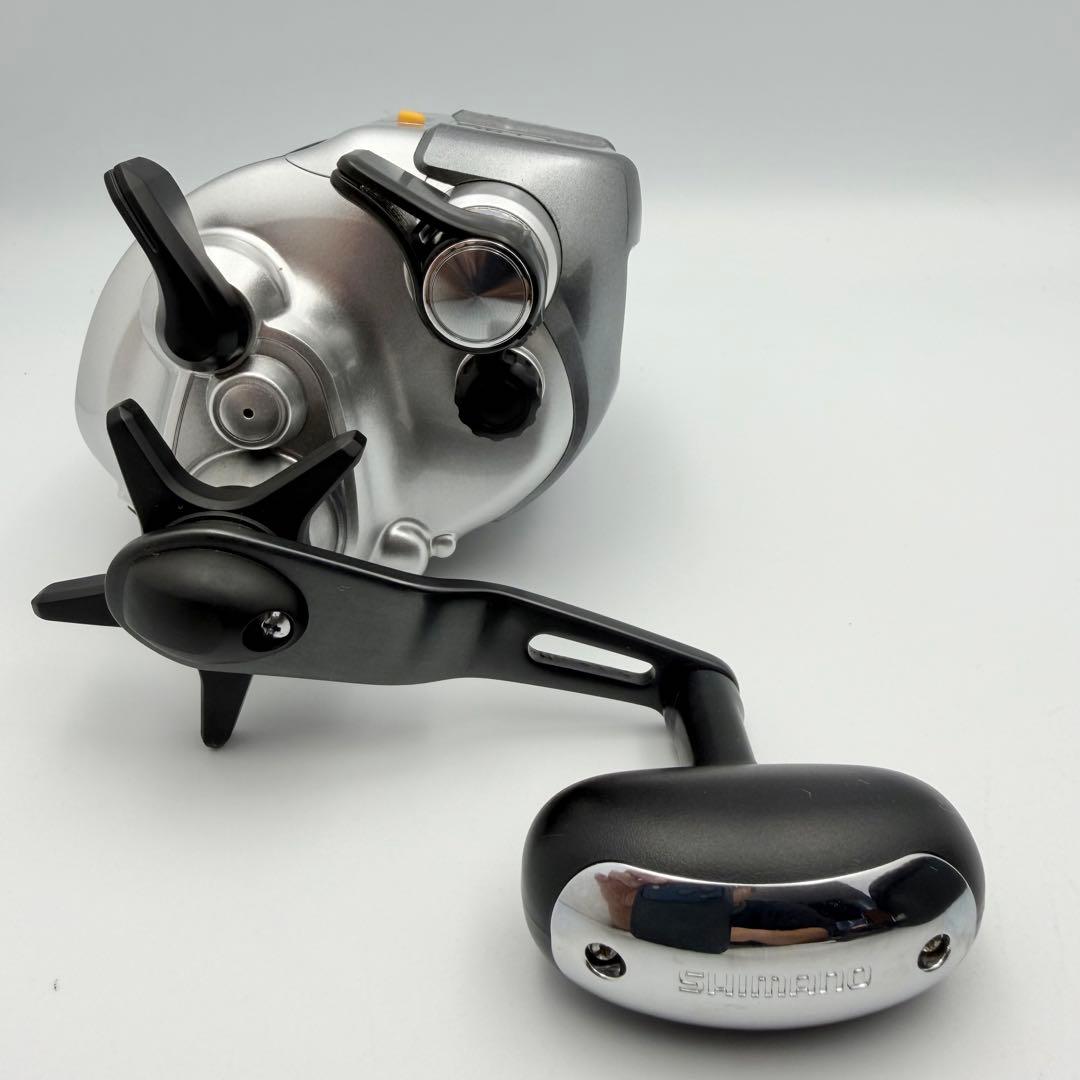 【美品】シマノ プレミオ3000 電動リール ケース付 30-20