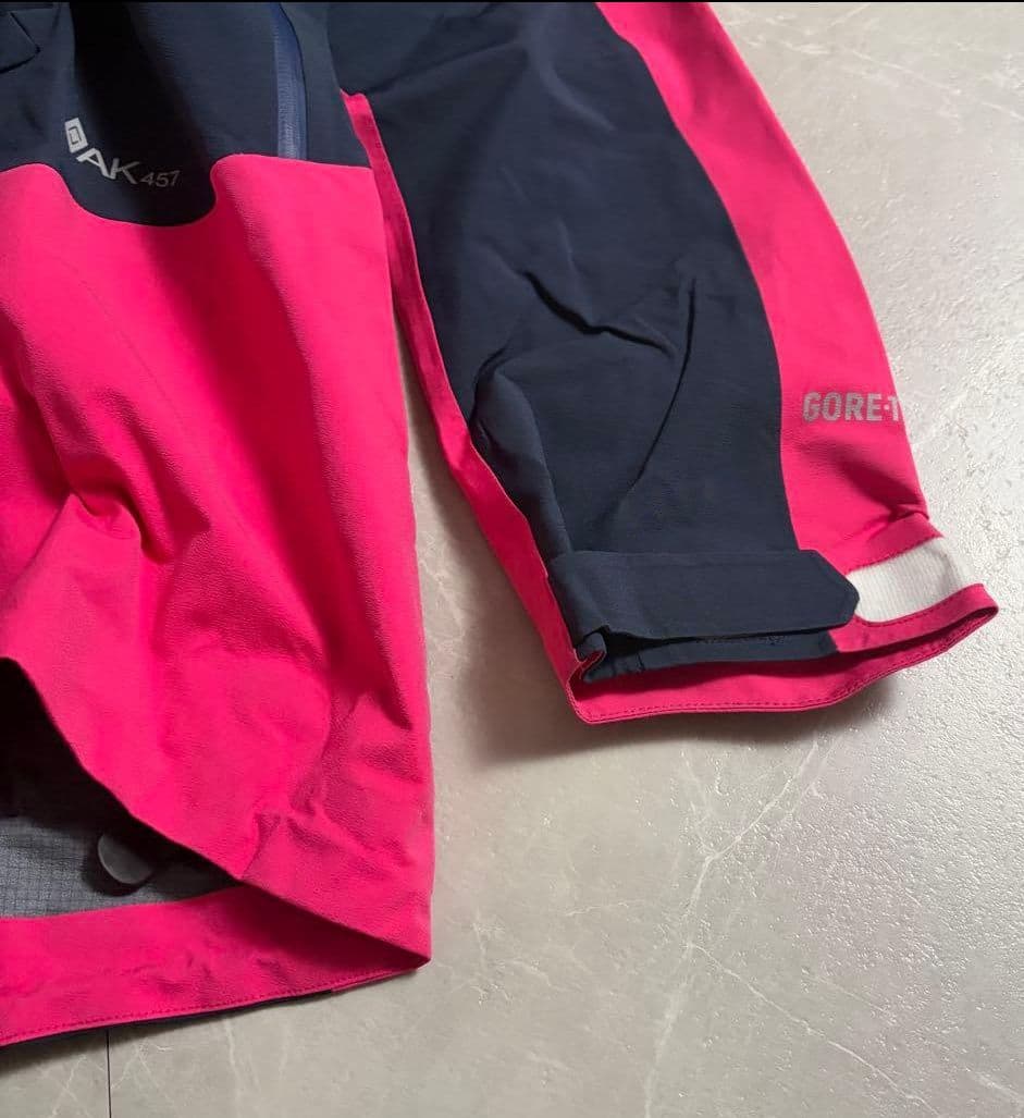 中古品！BURTON AK457 GUIDE GORE-TEX PRO 3L M
