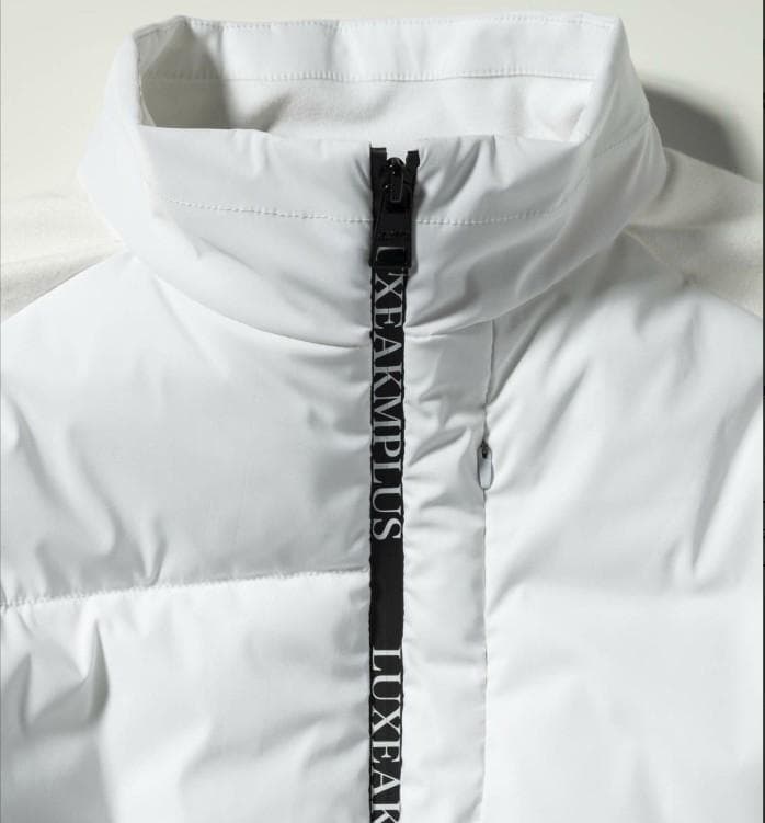 【新品】LUXEAKMPLUS 袖ロゴフィット中綿ジャケット　白　XL