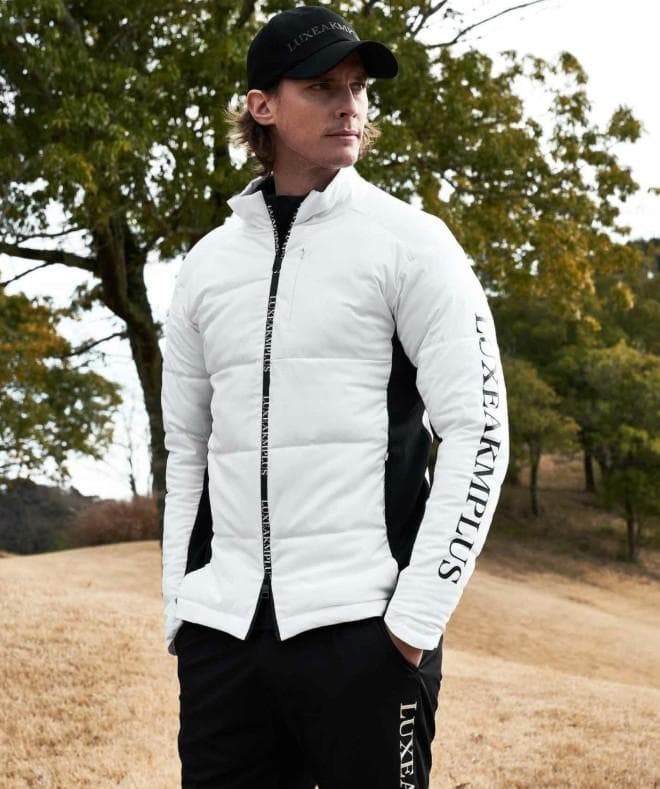 【新品】LUXEAKMPLUS 袖ロゴフィット中綿ジャケット　白　XL