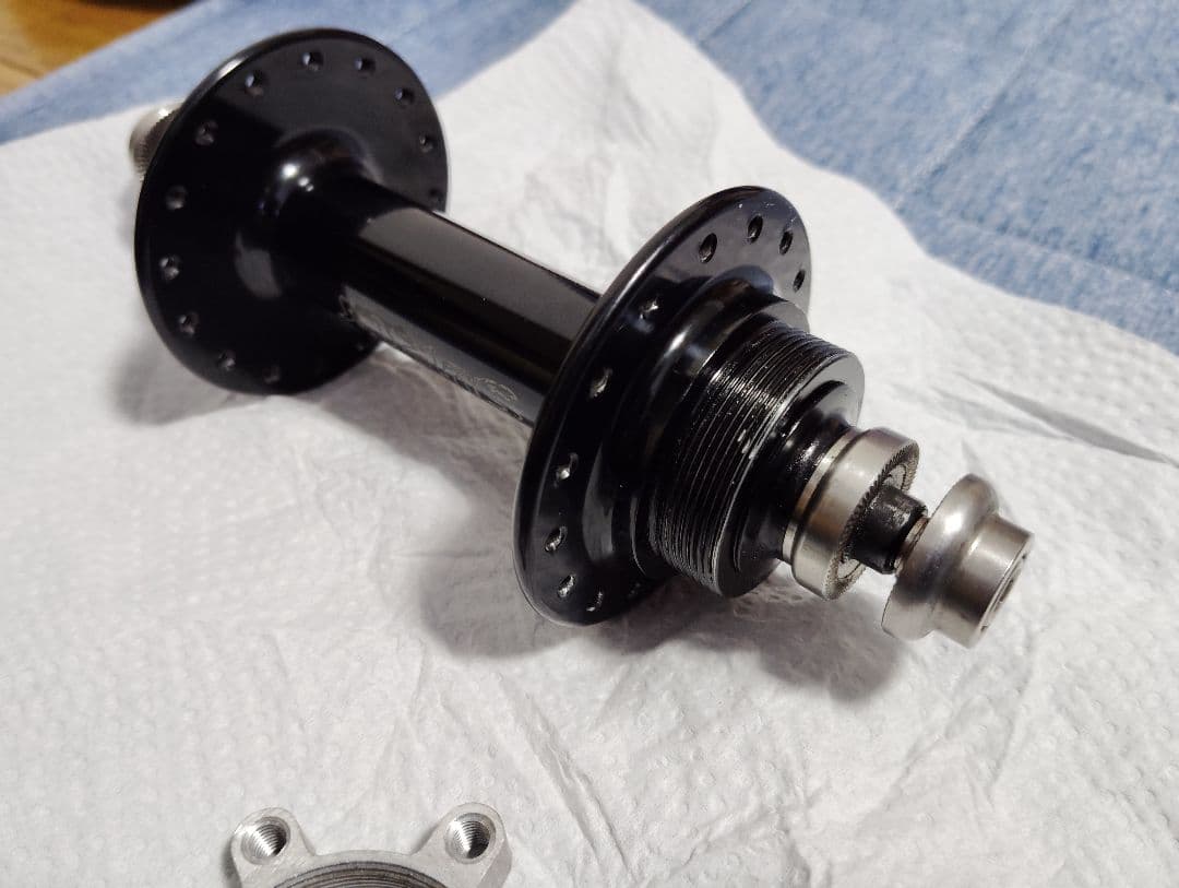 パーツ SURLY ULTRA NEW HUB 135mm free/ free