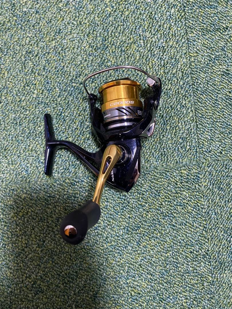 美品 SHIMANO ナスキー C2000HGS 箱付 ほぼ未使用