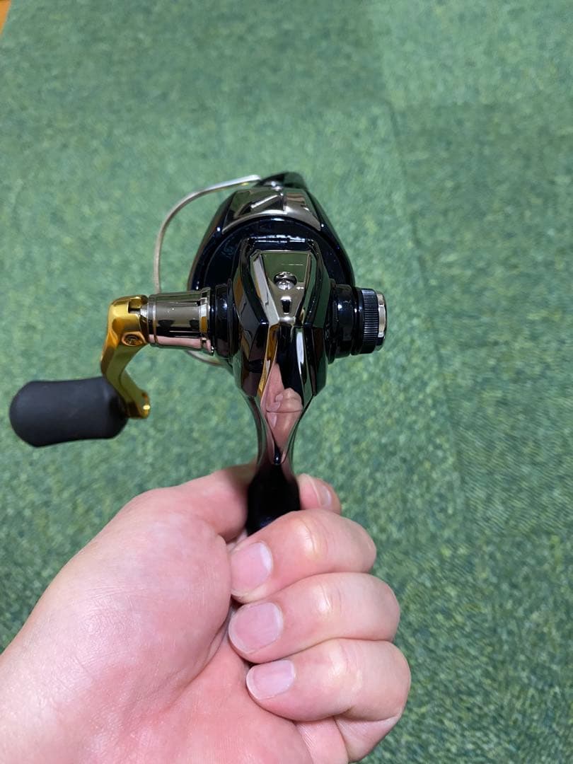 美品 SHIMANO ナスキー C2000HGS 箱付 ほぼ未使用