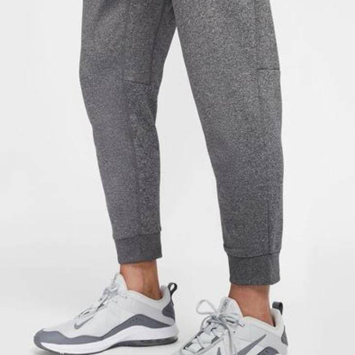 [新品] NIKE ナイキ 上下セット サーマフィット パーカー パンツ L