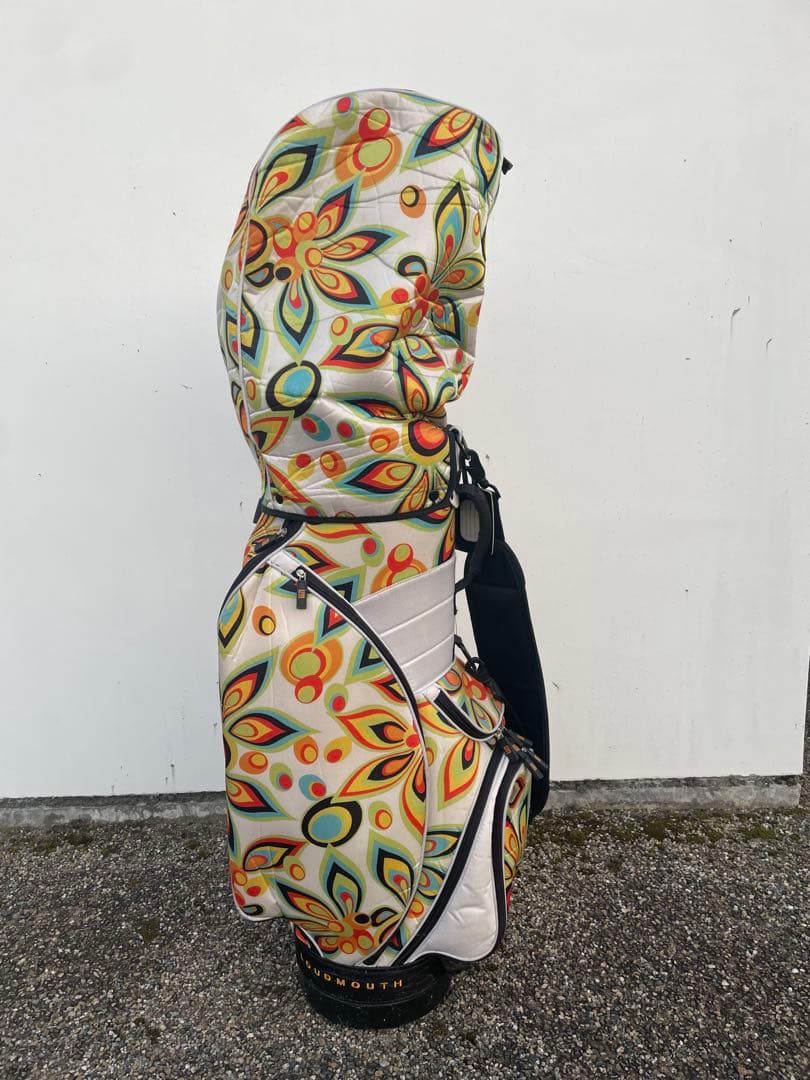 LOUDMOUTH カラフル花柄キャディバッグ
