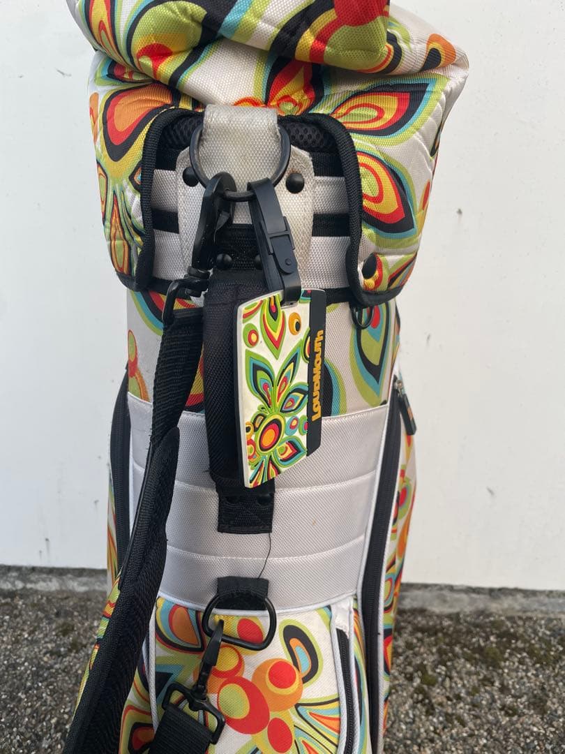 LOUDMOUTH カラフル花柄キャディバッグ