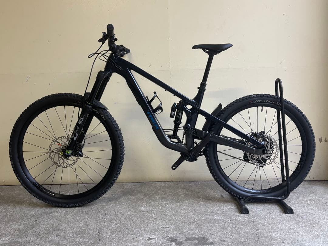 Trek Slash 8 Gen6 M/Lサイズ