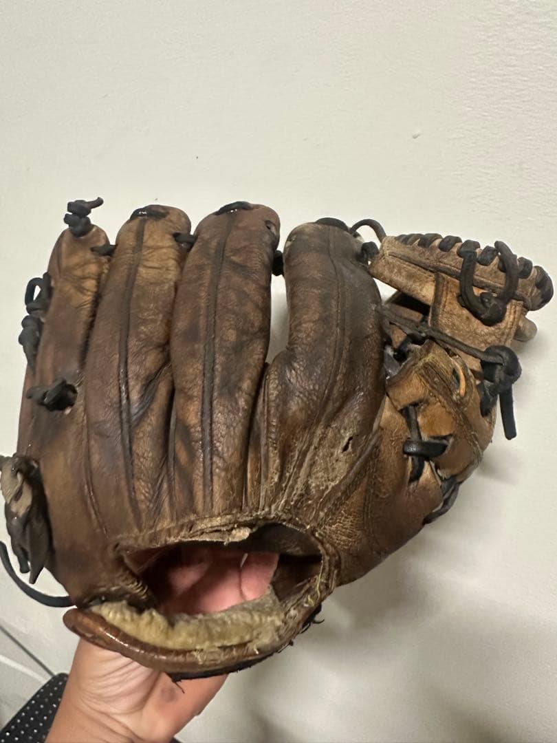 ドナイヤ硬式野球グローブ ブラウン