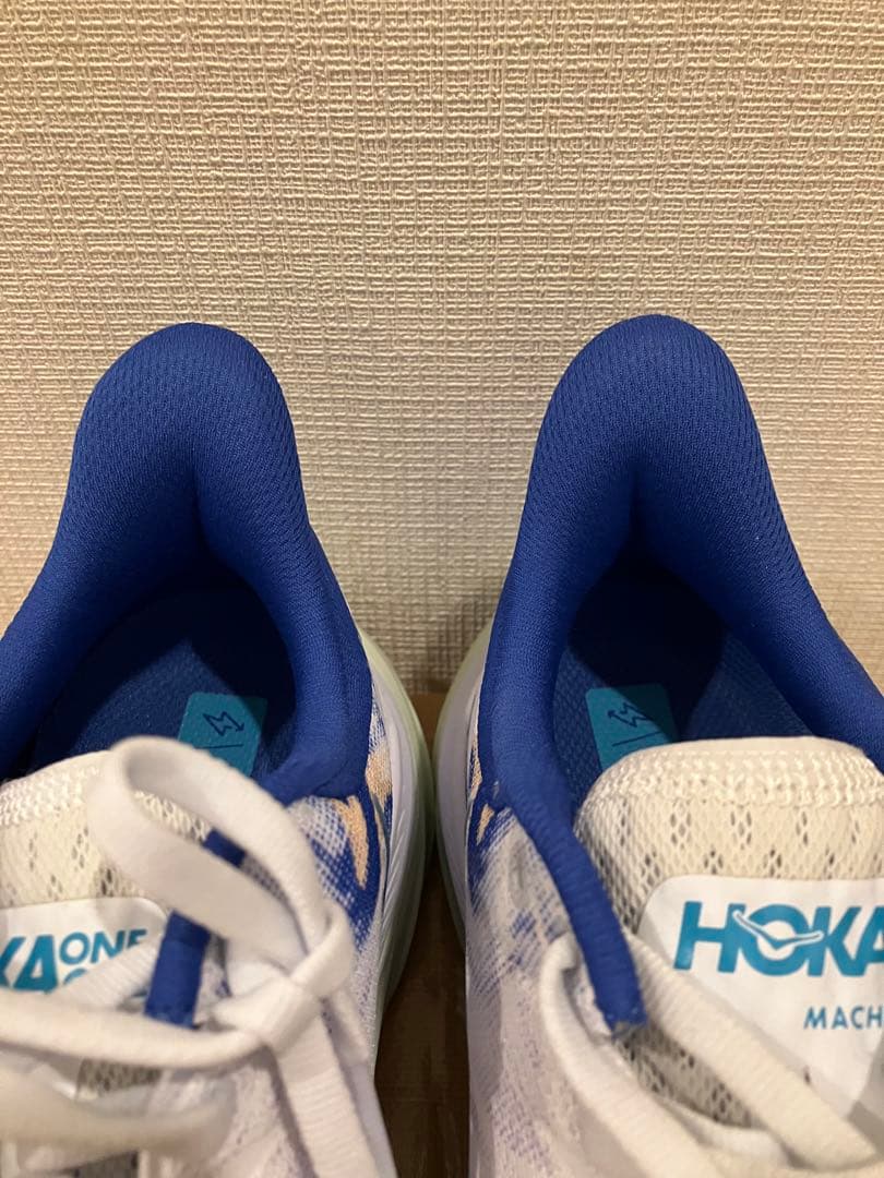 未使用 ホカ オネオネ HOKAランニングシューズ マッハMACH 4 25cm