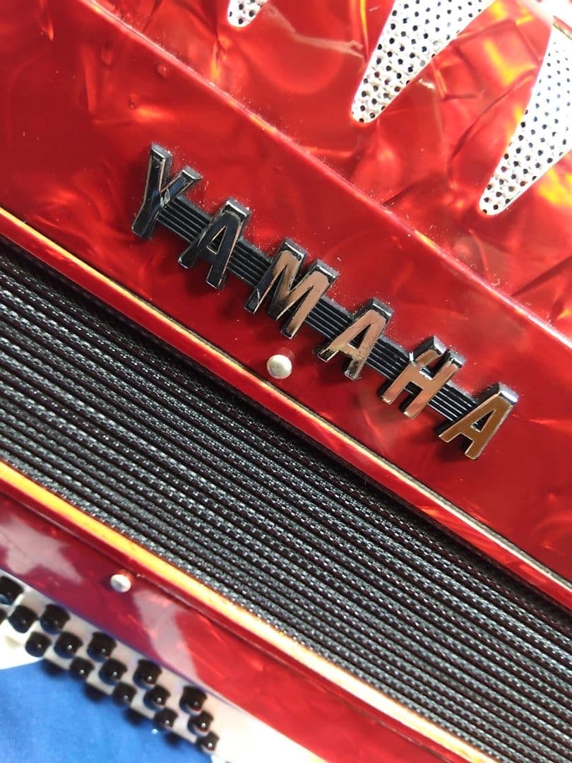 （美品即演奏可）YAMAHA アコーディオン YA-21ケース無【信頼の日本製】