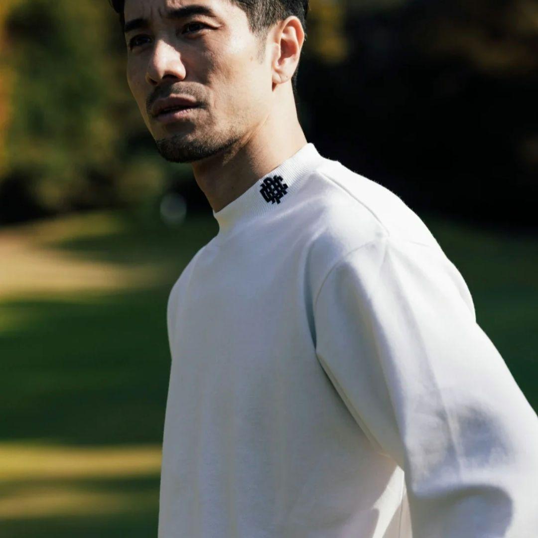 OVERLAP LOGO LS MOCK NECK TEE ホワイト
