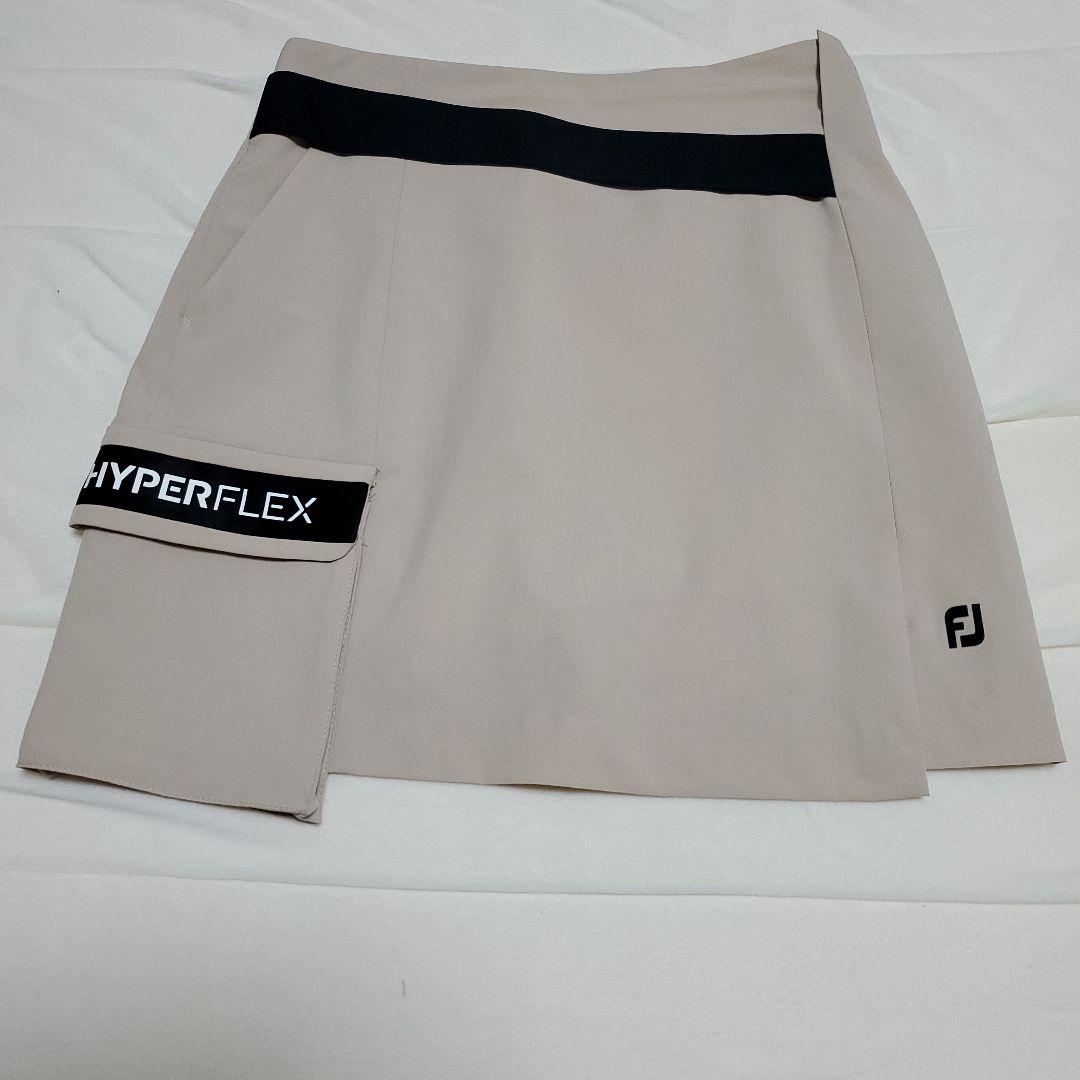 HYPERFLEX Vネック長袖トップスとスカートセット