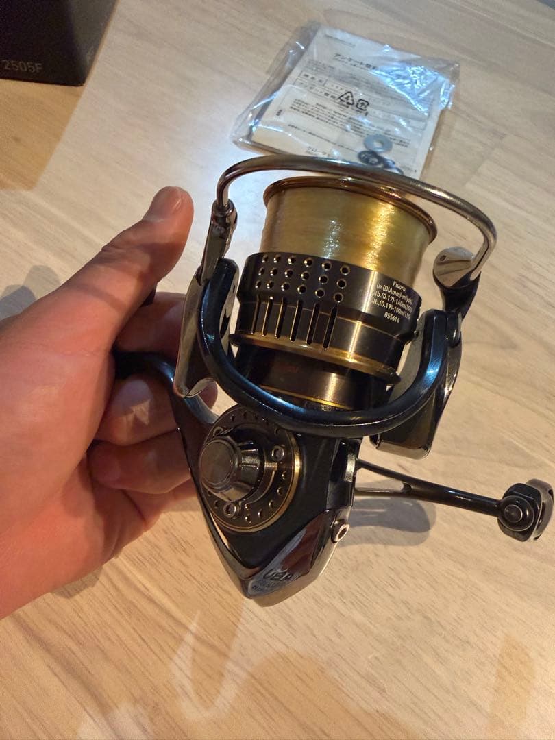 DAIWA EXIST 2500F スピニングリール　15exist