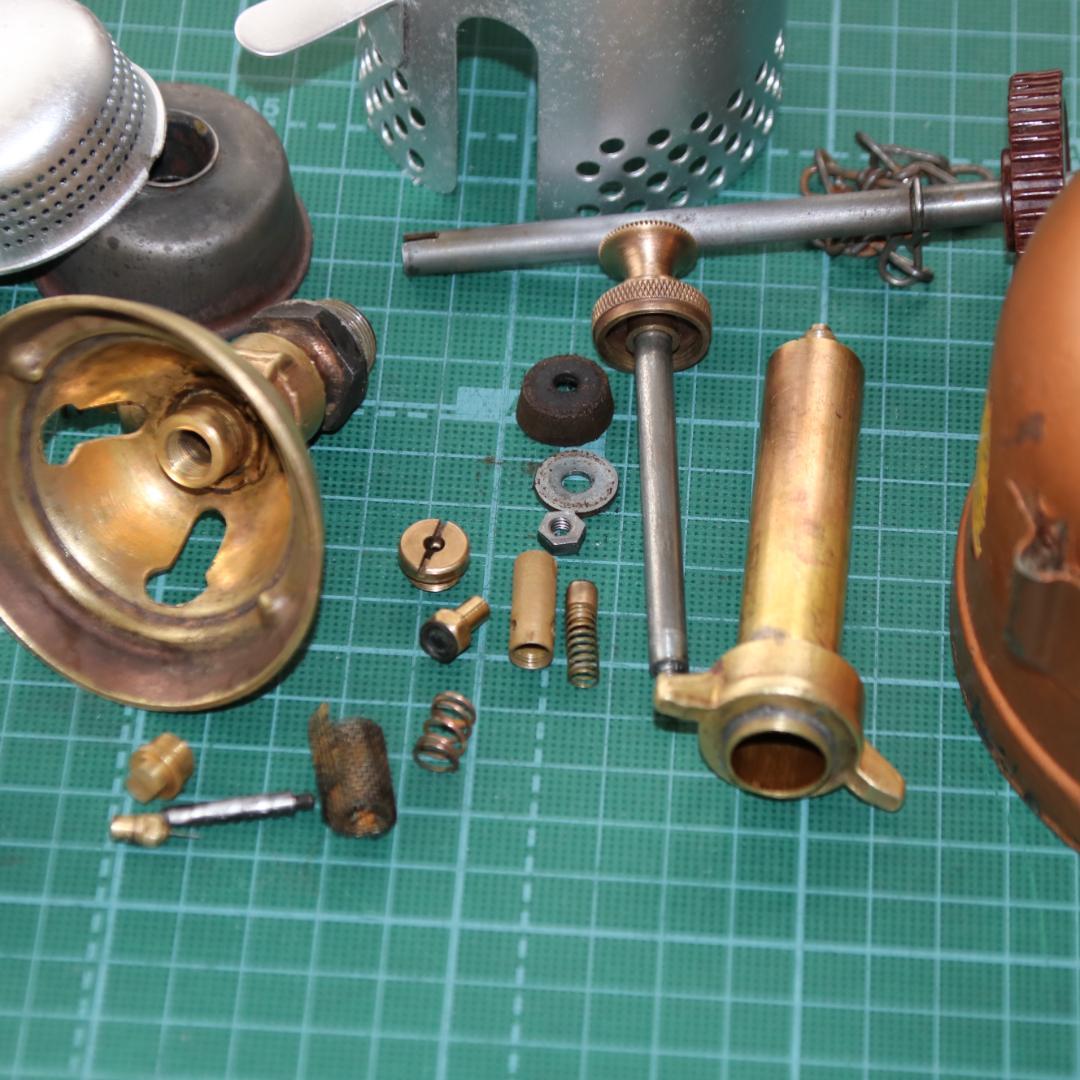 値下げ　希少　旧型　ホエーブス No.625　赤缶　大ブス　No.13