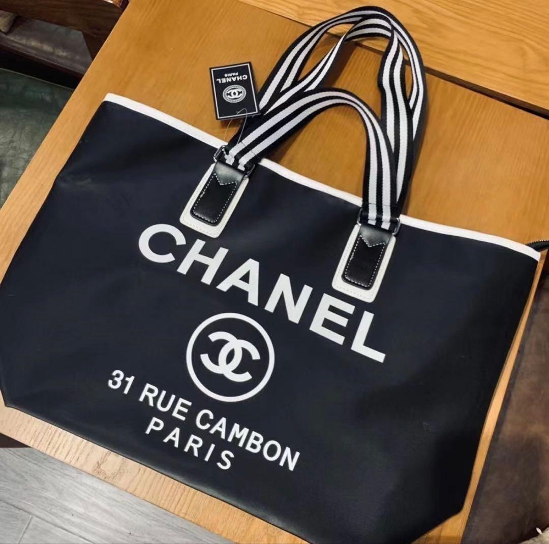 CHANEL ノベルティ　ロゴ入りトートバッグ早い者勝ち