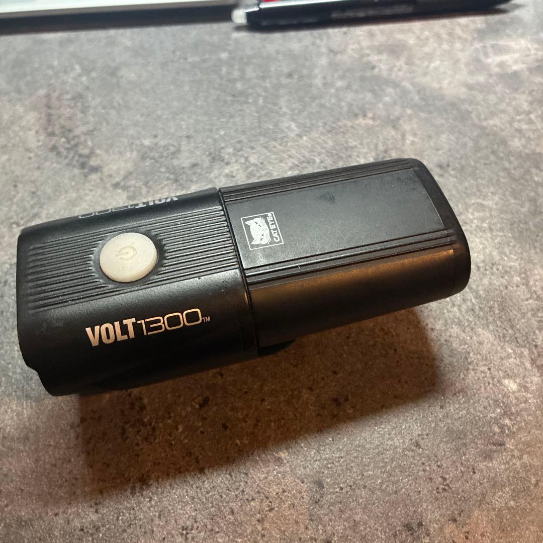 VOLT1300 自転車ライト 黒
