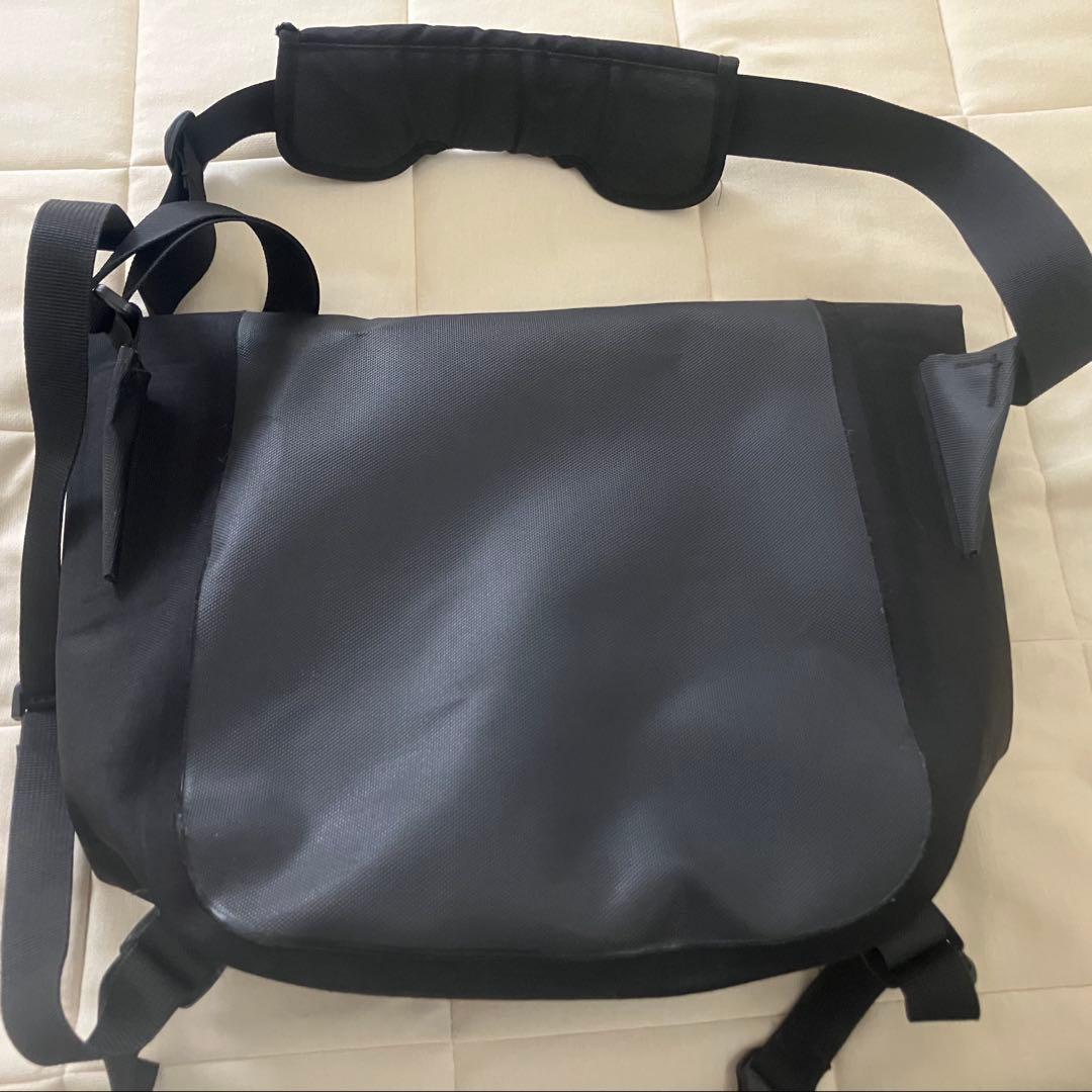 オルトリーブ　ORTLIEB 防水 メッセンジャーバッグ ブラック