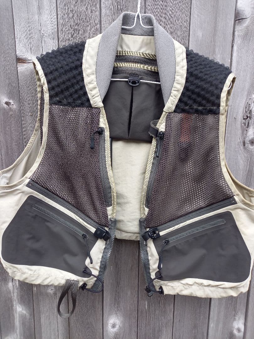 SIMMS シムス　フィッシングベスト L ITOCRAFTワッペン付き