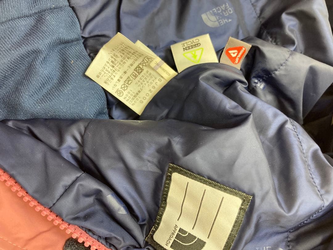 THE NORTH FACE 子ども用 スキーウェア ピンクスノーウェアつなぎ