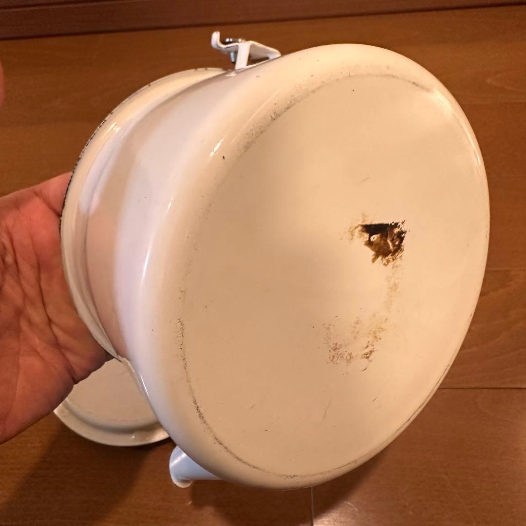 Kaico ケトル　ホワイト　やかん　ホーロー　木製ハンドル